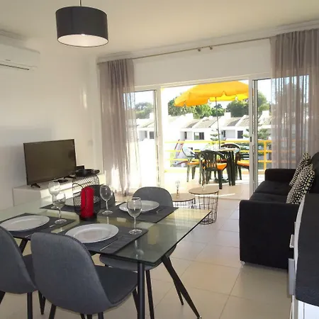 Copacabana By Check-in Portugal * Виламура